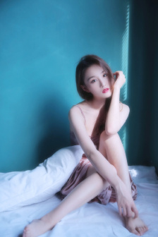 温泉屋的小老板娘